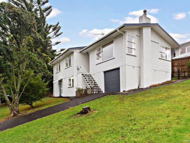 titirangi, 3 bedrooms