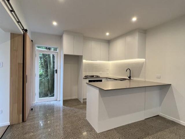 titirangi, 1 bedroom