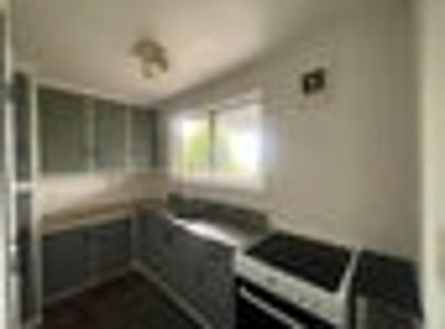 Titirangi, 2 bedrooms, $540 pw