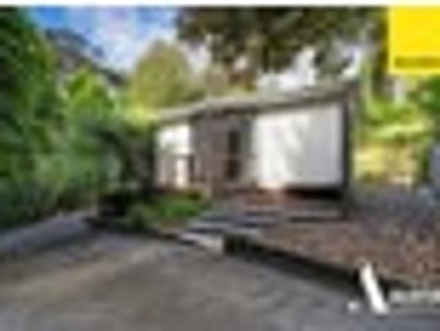 Titirangi, 2 bedrooms, $600 pw