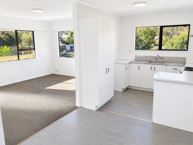 titirangi, 2 bedrooms