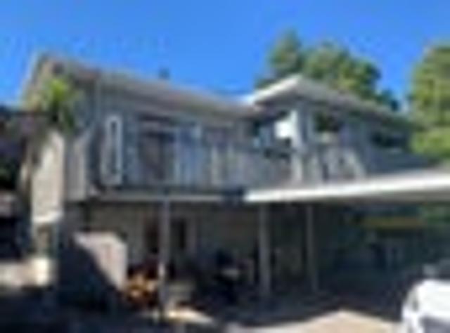 Titirangi, 4 bedrooms, $850 pw