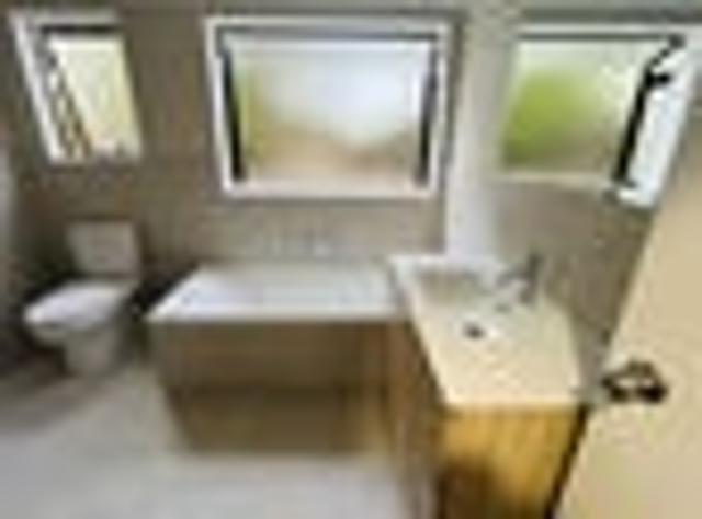 Titirangi, 4 bedrooms, $950 pw