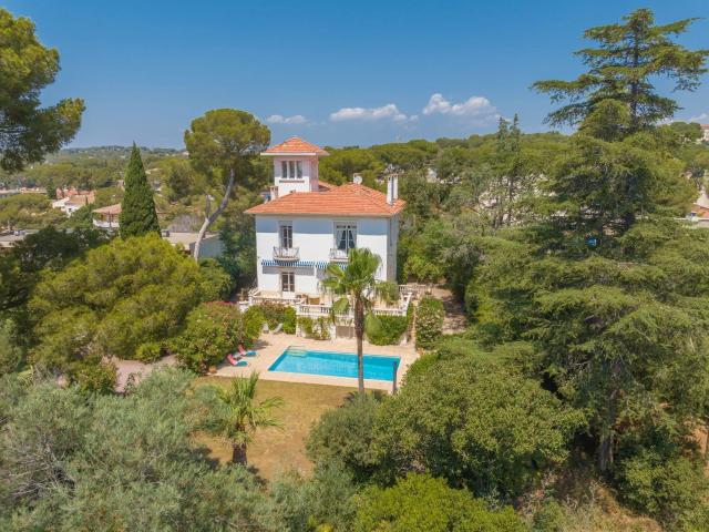 title vide 350m² Saint Raphaël