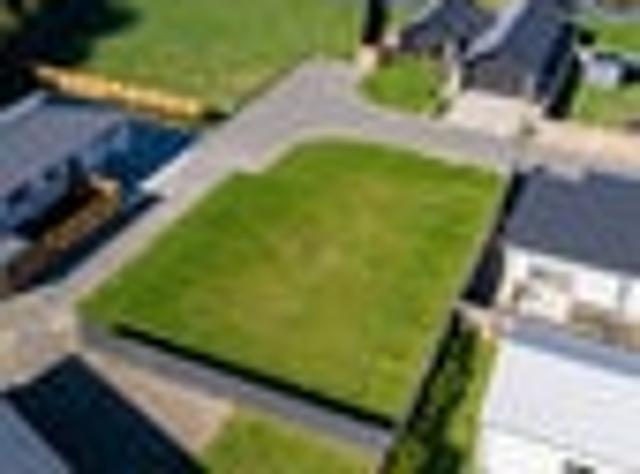 Titled Section in Lansdowne