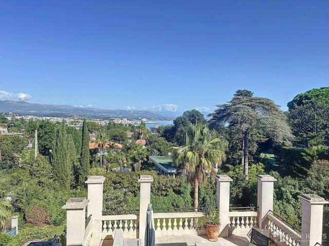 Titre: vide 130m² Cap d'Antibes