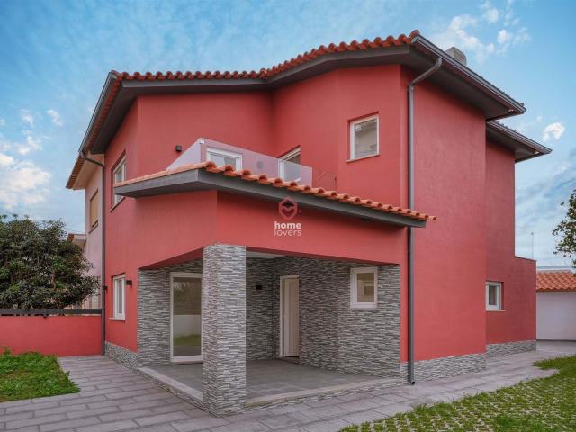 To Buy Moradia T3 | Cascais | Alcabideche 123m² Alcabideche