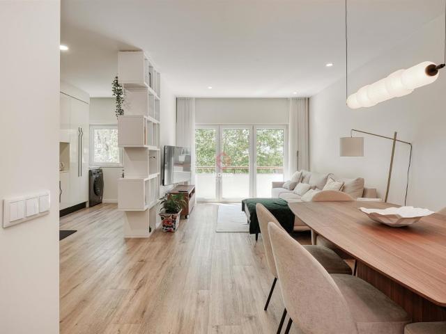 To Buy T2 + Garagem | Lisboa | Telheiras 85m² Lumiar