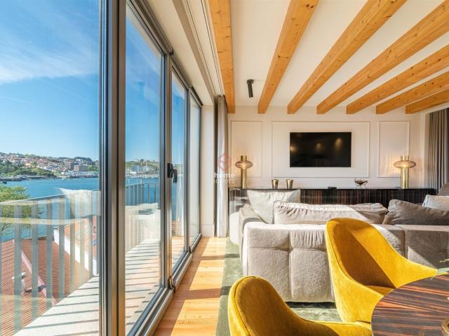 To Buy T3 Duplex | Porto | Lordelo Do Ouro 137m² Lordelo do Ouro e Massarelos