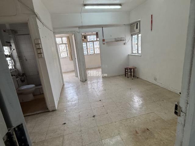 To Kwa Wan Wah King Mansion [Agency Ads] Unit G,Mid Floor 4 13|13/F, Middle Floor Anju Real Estate Ms. Chen, 2 Bedrooms, Practical, Well Designed Renovation. Located Near Prestigio Hints