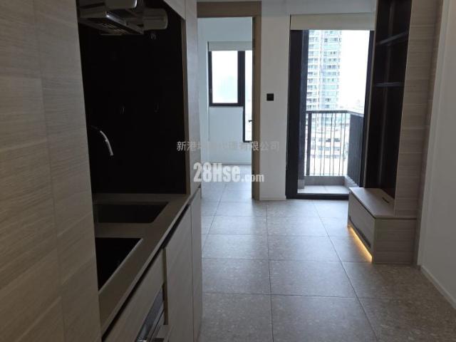To Kwa Wan Artisan Garden [Agency Ads] Low Floor 8 19|31/F This Is A Newly Built, Upscale Apartment Building. It Features One Bedroom And One Living Room With Hints