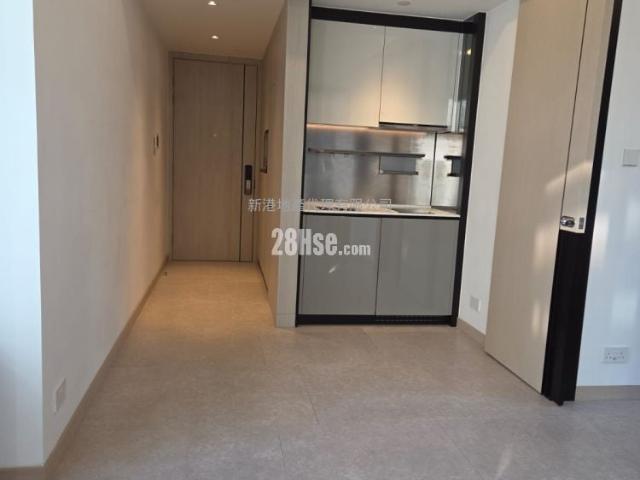 Hung Hom Upper East [Agency Ads] High Floor 25 35|35/F,Tower 1A An Open Plan Property On The East Coast, Featuring Some Appliances, A Terrace, A Clubhouse, Excellen Hints