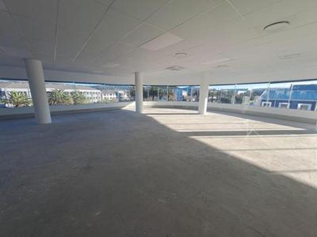 to let 840m² premium office tyger.