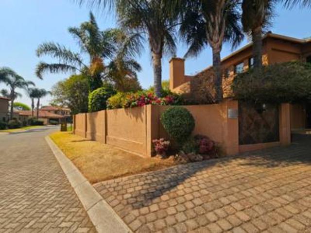 to let from 1 october | spacious fam.