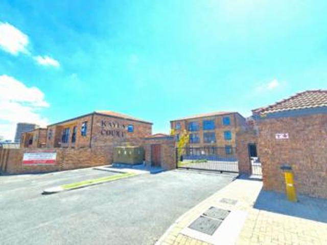 to let: secure ground floor 2 bedroo.