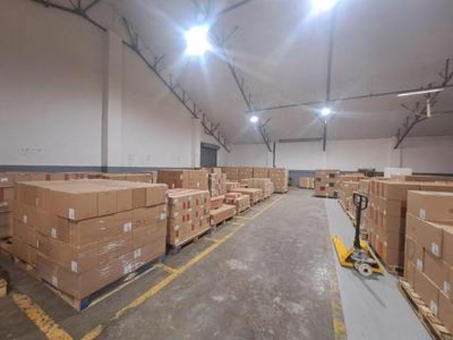 to let premium industry area wareho.