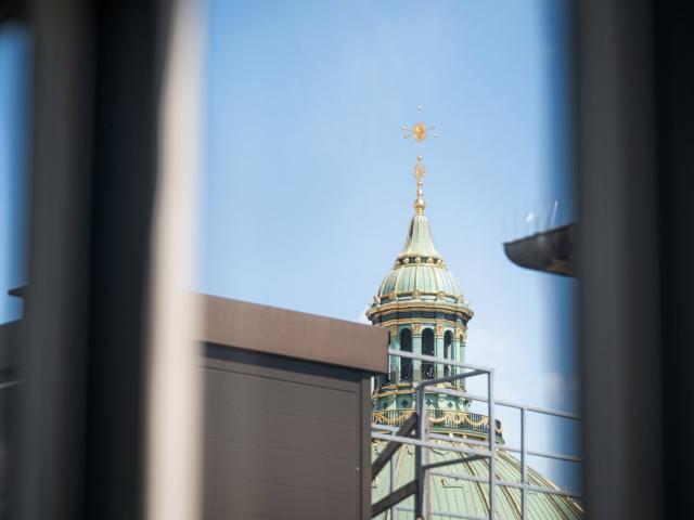 To plans lejlighed med elevator og 2 solrige altaner