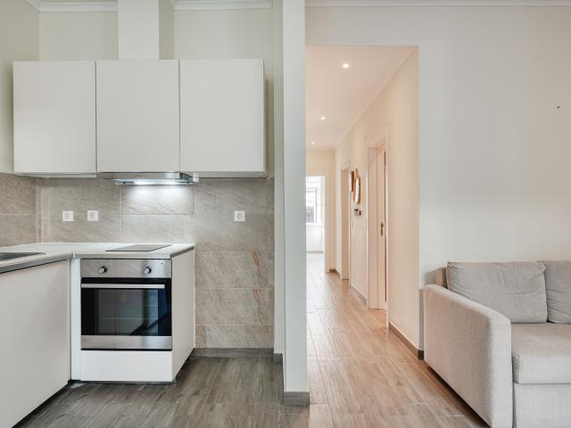 TO RENT T1+1 + TERRAÇO LISBOA BAIRRO DE SÃO MIGUEL