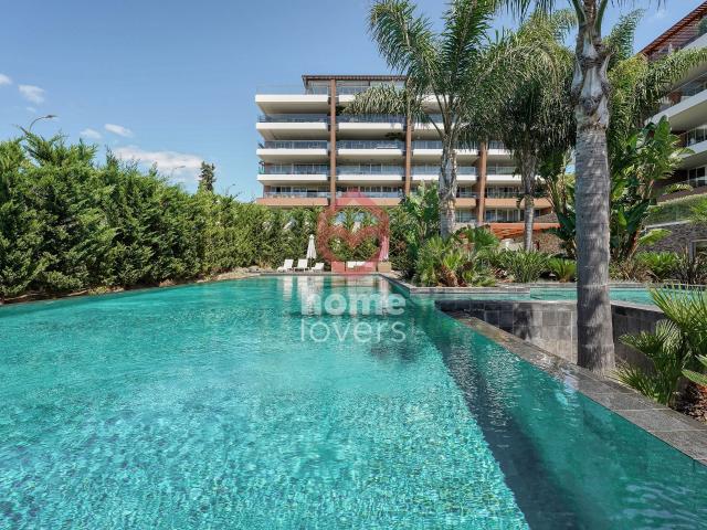 TO RENT * T2 + TERRAÇO | CARNAXIDE | COND. VIVERE JAMOR
