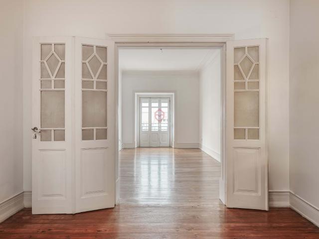 TO RENT * T3+PÁTIO | LISBOA | BAIRRO AZUL