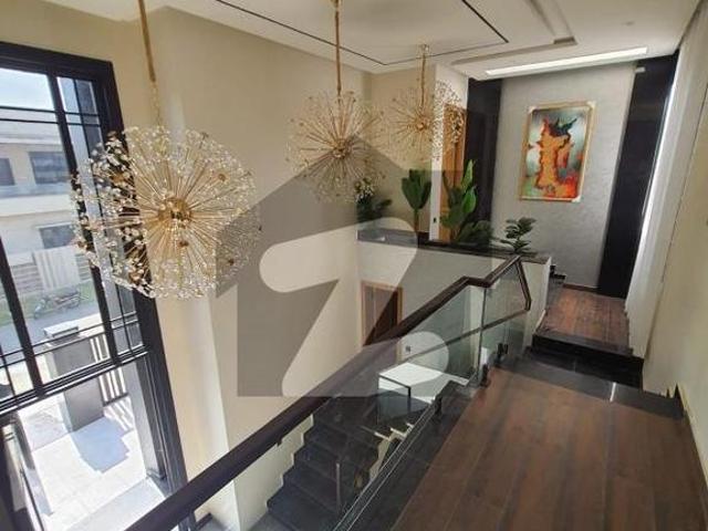 To Sale You Can Find Spacious Corner House In Citi Housing Society