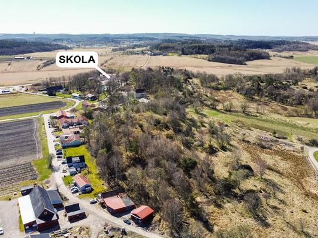 Tomt Bärby 1:22