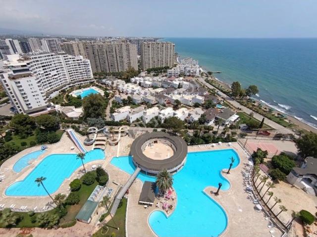 Tömük Flamingo 3'te Denize Sıfır Sitede Geniş 2+1 Bahçe Katı