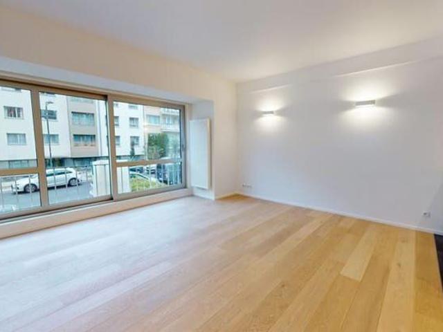 TOMBERG: BEL APPARTEMENT 1 CHAMBRE +/ 65M2