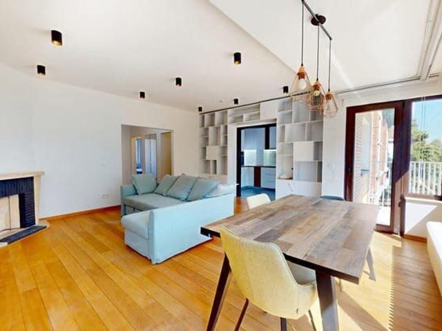 TOMBERG: BEL APPARTEMENT MEUBLE 2 CHAMBRES +/ 86M2