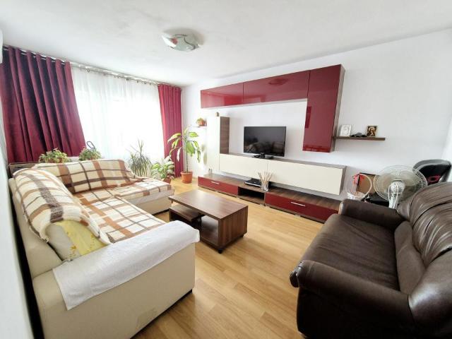 Tomis Nord apartament 3 camere decomandate