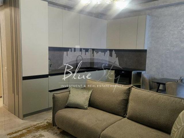 Tomis Plus Studio mobilat si utilat lux