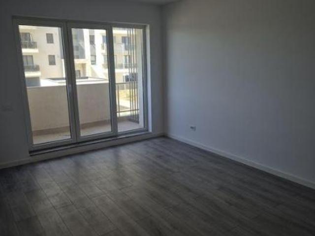 Tomis Plus, 2 camere de vanzare, etaj 1, decomandat