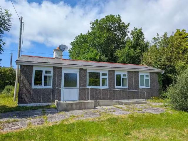 Tonafora, Dunmanway, Dunmanway, Co. Cork, P47RF87 is for sale