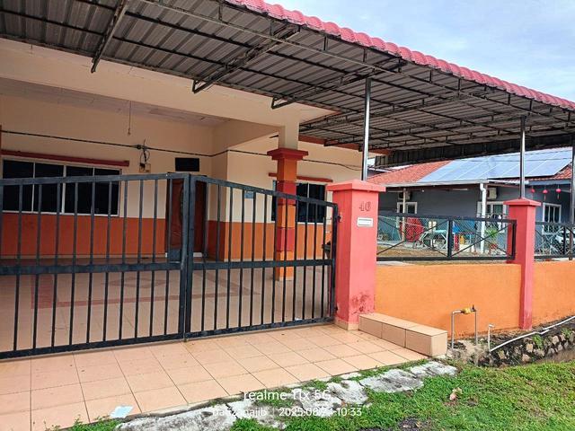 Tongkang Pechah Batu Pahat Semi Detached satu tingkat