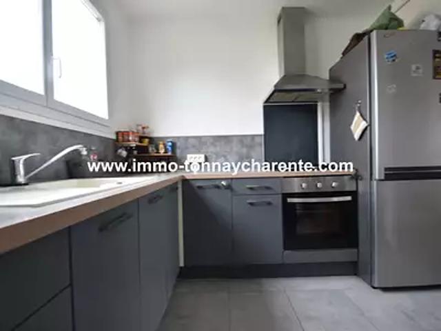 Tonnay Charente 17430 Achat / Vente appartement 3 pièces t3 parking