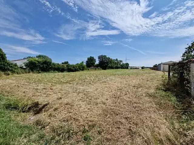 Tonnay Boutonne 17380 Achat / Vente terrain
