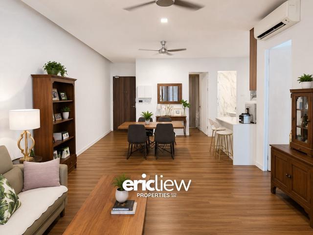 Toorak Park Condo at Tabuan Heights For Sale