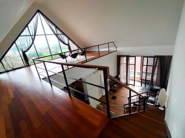 Toorak Park Condominium Top floor Duplex Corner Jalan Song for sale