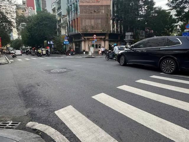 Tòa APPATMENT trong lòng phố Tây An Thượng, biển Mỹ Khê, Dòng tiền 70tr/ tháng, Sơn Trà, Đà Nẵng