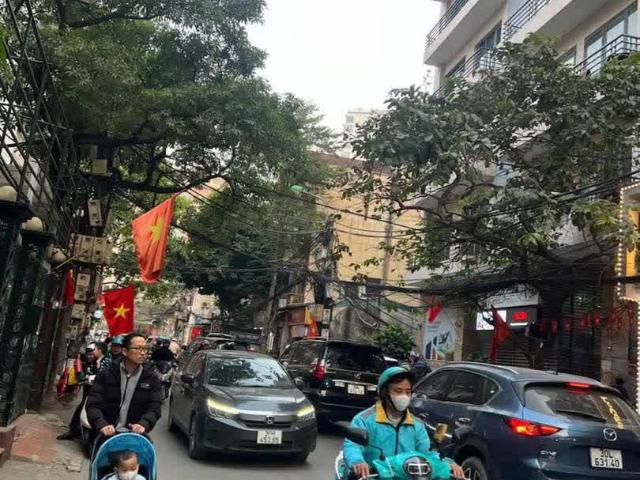 Tòa Nhà Service Apartments Mặt Phố Kinh Doanh Quận Tây Hồ View Hồ Mặt Thoáng Dòng Tiền 3 Tỷ/năm