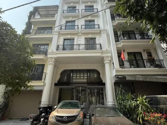Tòa Nhà Văn Phòng Đại Cổ Việt Giá 47 Tỷ Ôtô Dừng Đỗ Ngày Đêm Mặt Tiền 7M