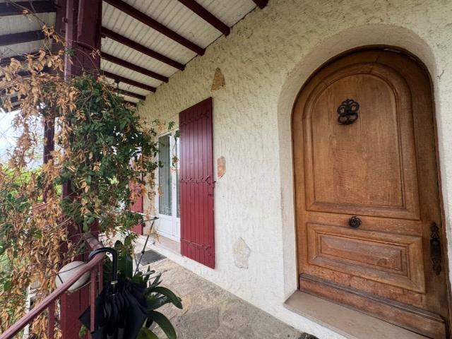 Tocane Saint Apre Le parfait équilibre entre maison famili. 180m² Tocane Saint Apre