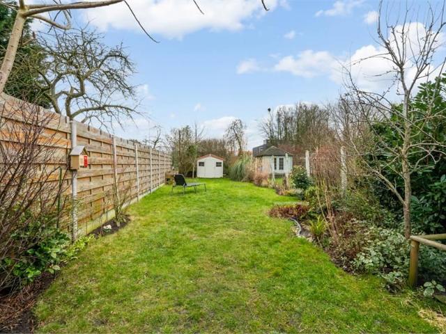 Toffe gezinswoning met grote tuin