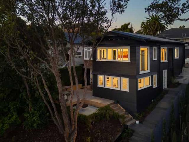 Tohunga Crescent, Parnell, Auckland City