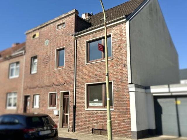 ToHuus Immobilien: Reihenendhaus in Brhv. Lehe bei der Stadtverwaltung/Schule