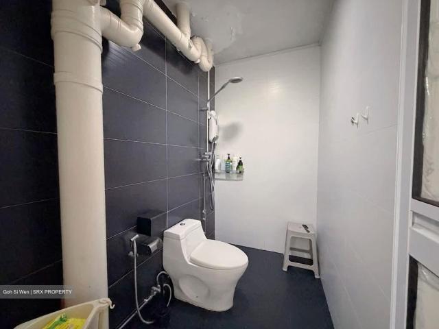 Toh Guan Road Jurong East, HDB Executive