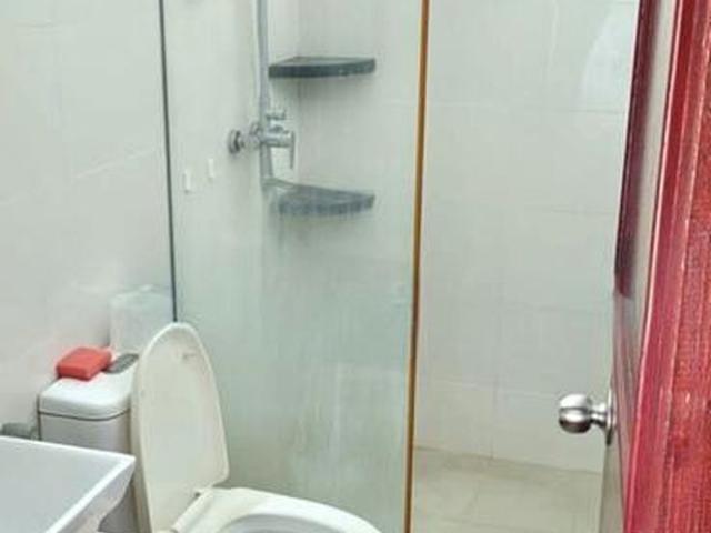 Toh Yi Drive D21, Semi