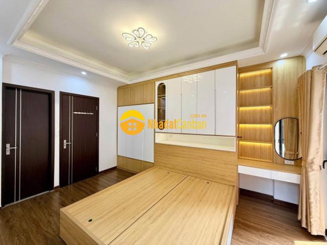 Tôi cần bán nhà ngõ kim ngưu, giá 9 tỷ, 30m2x4t, ở luôn, ảnh thật