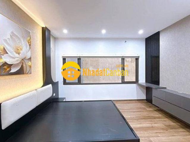 Tôi cần bán nhà ngõ lý nam đế, hk giá 19.5 tỷ, 55m2x4t, thiện chí bán