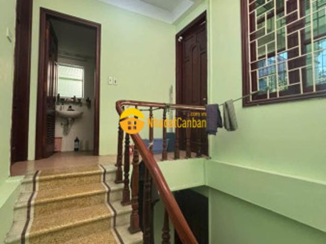 Tôi cần bán nhà ngõ đặng văn ngữ, giá 19.7 tỷ, gần 65m2x3t, lô góc